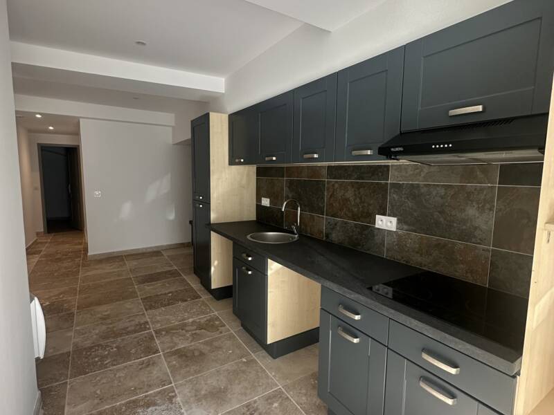 Maison à louer, 47m², SOLLIES TOUCAS