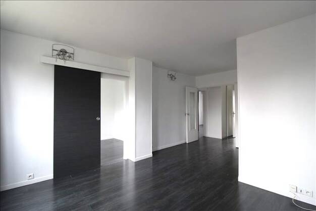 Appartement à louer 900 € 3 pièces 2 chambres 54 m² 4ème étage Square des Sports Gonesse 95500