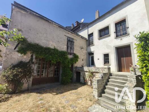 Maison de ville à vendre 279 000 € 8 pièces 4 chambres 195 m² 413 m² de terrain Le Malesherbois 45330