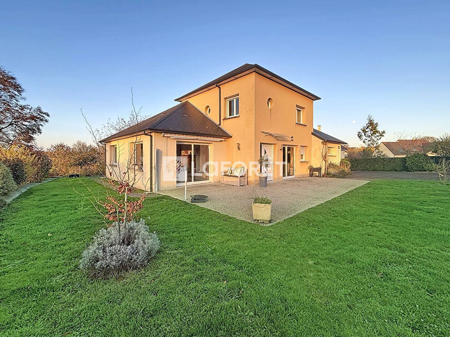 Maison à vendre, 140m², SAINT GEORGES DES GROSEILLERS