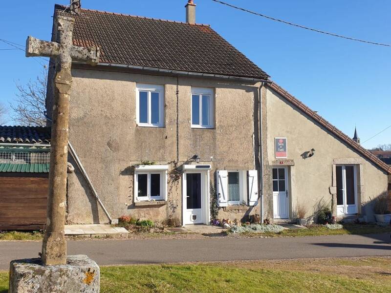 Maison à vendre, 118m², LA ROCHE EN BRENIL