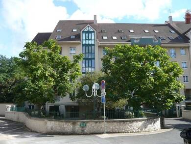 Garage/Stationnement à louer 53 € 12 m² Melun 77000
