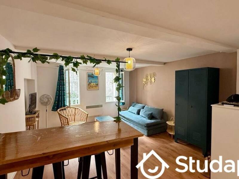 Maison à louer, 35m², HYERES