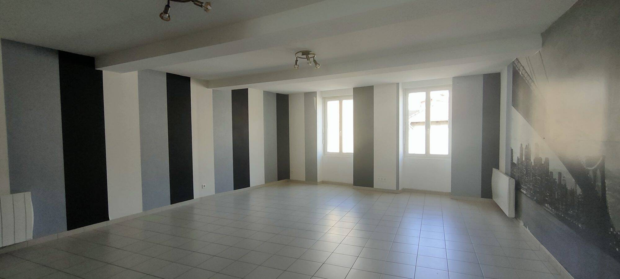 Maison à louer, 110m², NEULISE
