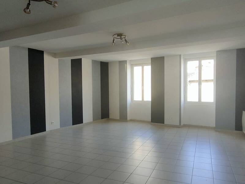 Maison à louer, 110m², NEULISE