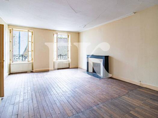 Immeuble à vendre 130 000 € 210 m² Saint Martin-Saint Etienne Nevers 58000