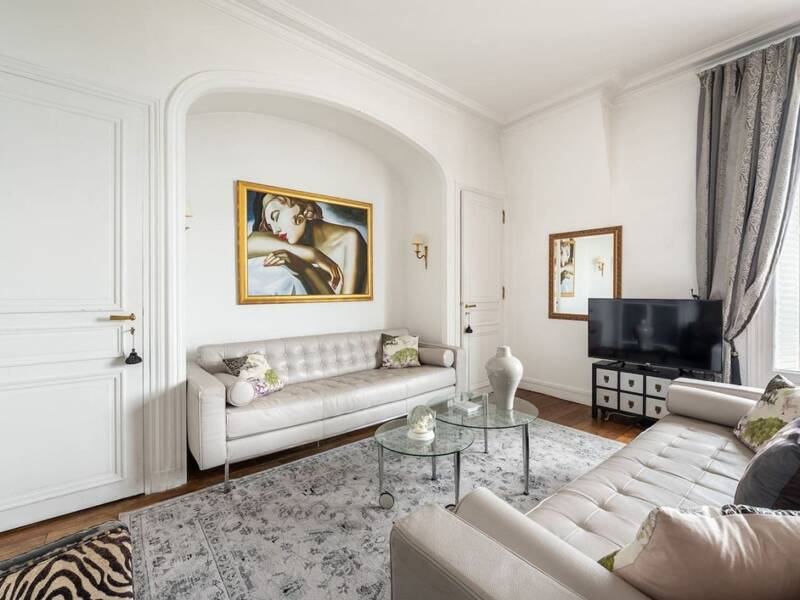 Maison à louer, 77m², PARIS 16E