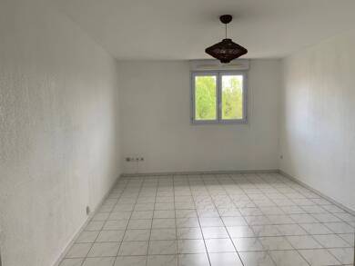 Appartement à louer 900 € 2 pièces 1 chambre 46,4 m² 3ème étage Aix-en-Provence 13100