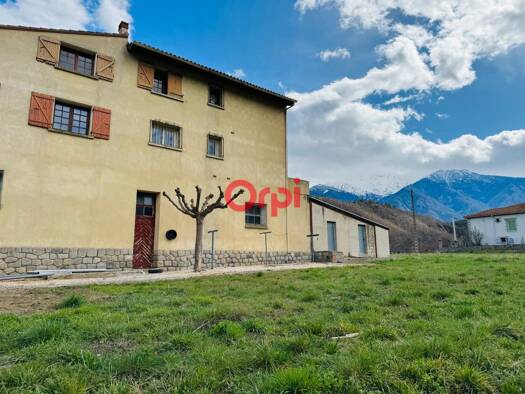 Maison à vendre 330 000 € 9 pièces 7 chambres 172 m² 26 813 m² de terrain Fuilla 66820