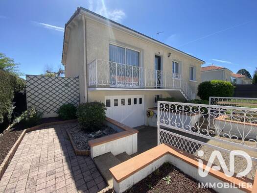 Maison à vendre 239 000 € 5 pièces 3 chambres 86 m² 760 m² de terrain Essarts en Bocage 85140
