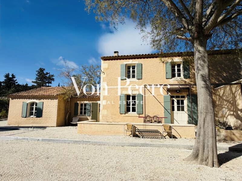 Maison à vendre, 140m², MAUSSANE LES ALPILLES