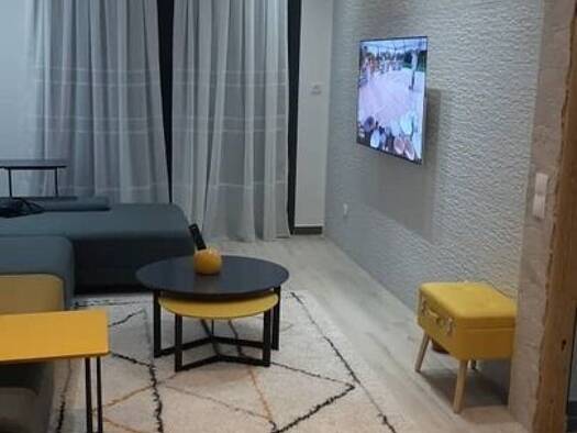 Studio à louer 550 € 1 pièce 9 m² République-Gare-Porte de Paris Saint-Denis 93200