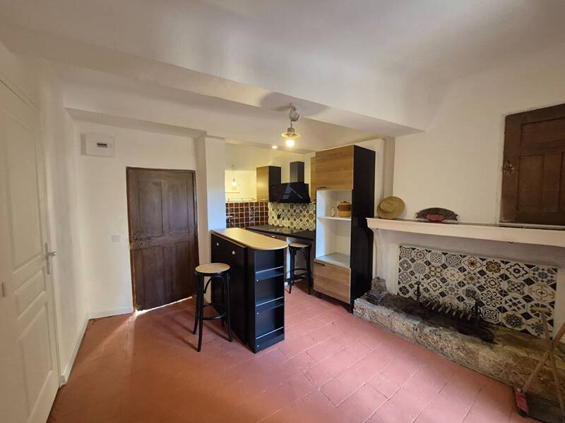 Maison à louer, 88m², COTIGNAC