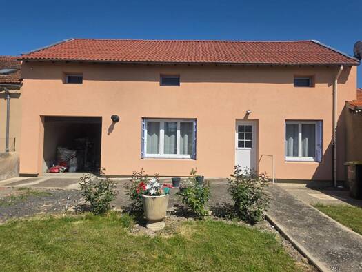 Maison à vendre 155 000 € 3 pièces 2 chambres 62 m² 790 m² de terrain Le Mayet-d'École 03800