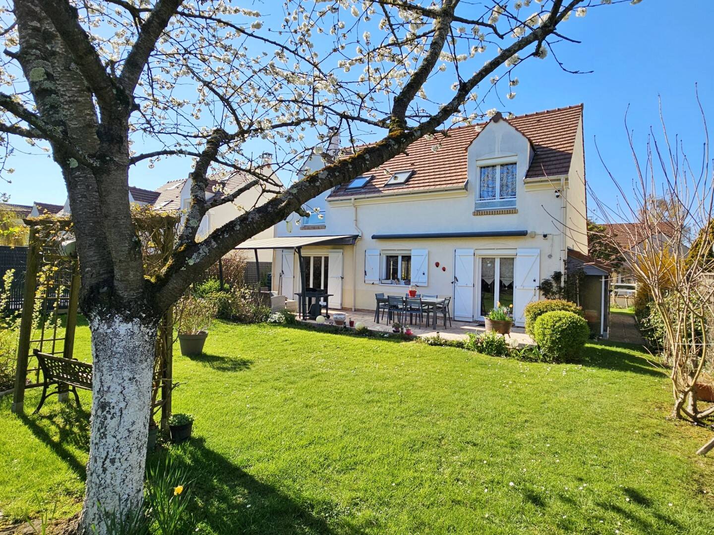Maison à vendre, 125m², MANDRES LES ROSES