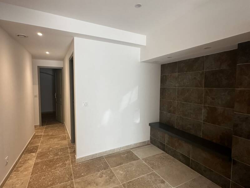 Maison à louer, 47m², SOLLIES TOUCAS