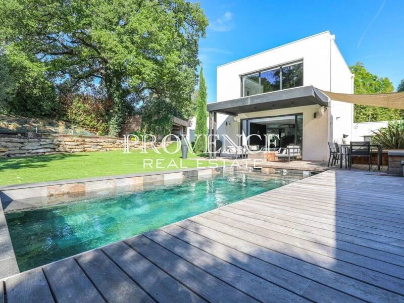 Maison à louer, 160m², MARSEILLE 12E