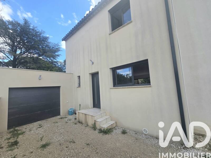 Maison à vendre, 100m², ENTRAIGUES SUR LA SORGUE