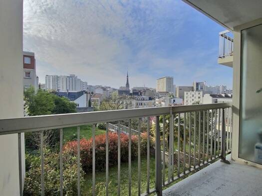 Appartement à louer 1 495 € 2 pièces 1 chambre 50,5 m² 3ème étage Vanves 92170