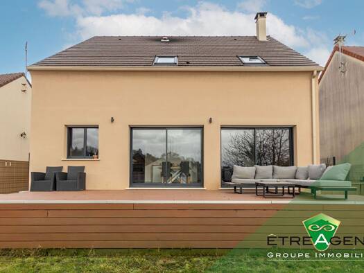 Maison à vendre 414 900 € 5 pièces 4 chambres 120 m² 548 m² de terrain Oinville-sur-Montcient 78250