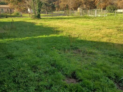 Terrain constructible à vendre 48 500 € 1 279 m² de terrain Chamadelle 33230