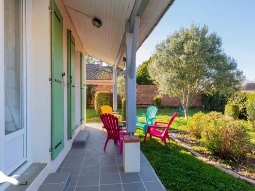 Maison de plain-pied à vendre 240 000 € 4 pièces 3 chambres 80,7 m² 761 m² de terrain Lombez 32220