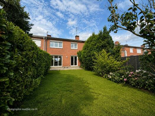 Maison à vendre 230 000 € 4 pièces 3 chambres 98 m² 200 m² de terrain Nord Houplines 59116