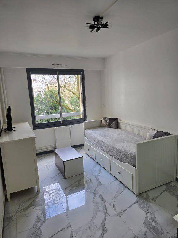 Maison à louer, 18m², IVRY SUR SEINE