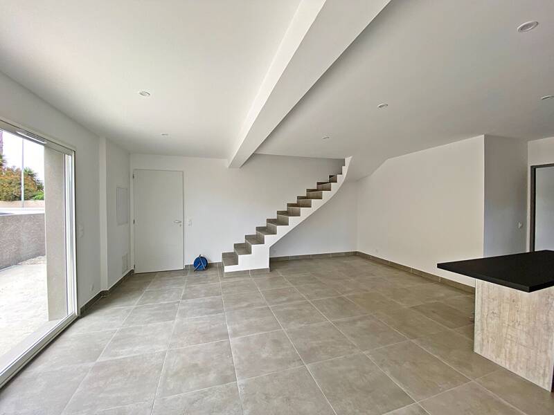 Maison à louer, 98m², SAUVIAN