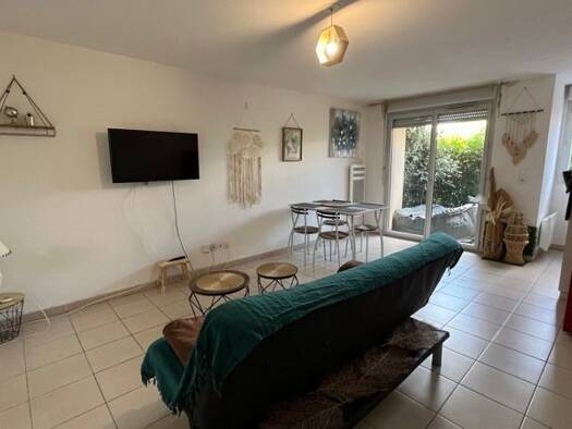 Appartement à vendre 116 000 € 2 pièces 1 chambre 42 m² RDC/2 Saint-Jory 31790