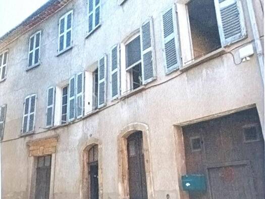 Maison à vendre 370 000 € 10 pièces 4 chambres 585 m² Centre Le Luc 83340