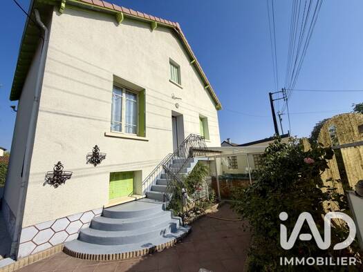 Maison à vendre 120 000 € 5 pièces 2 chambres 76,76 m² 364 m² de terrain Chateauneuf Châtellerault 86100
