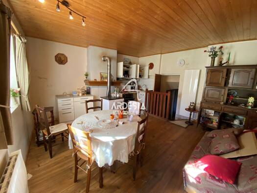 Maison à vendre 130 000 € 2 pièces 1 chambre 44 m² Les Chavannes en Maurienne 73660