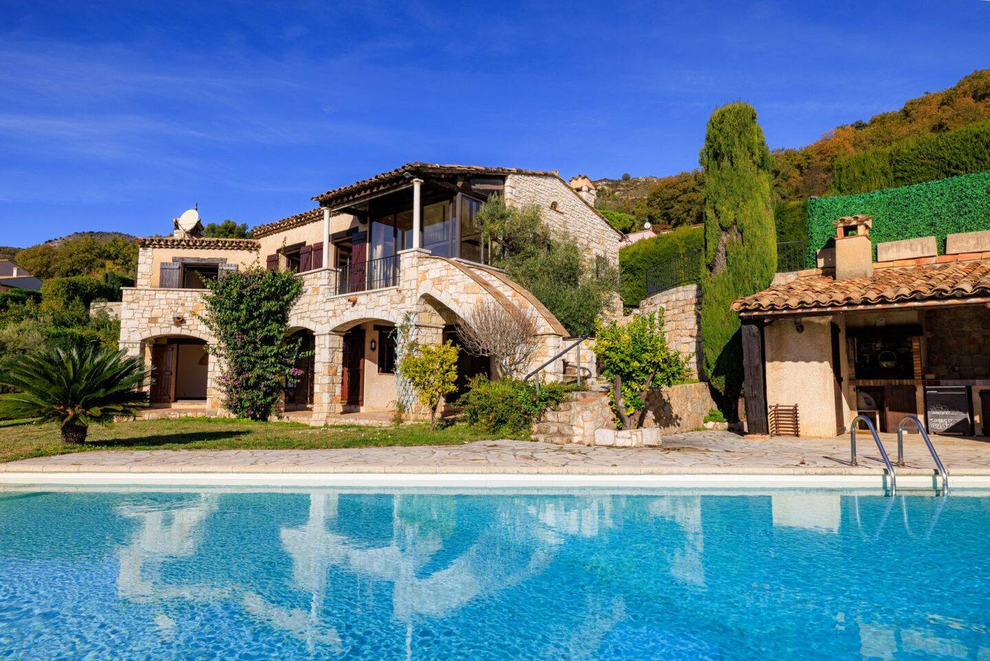 Maison à vendre, 201m², TOURRETTES SUR LOUP