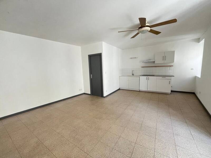 Maison à louer, 47m², CALVISSON