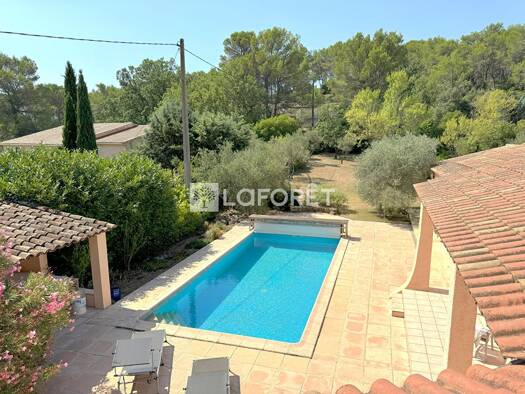Maison à vendre 620 000 € 6 pièces 4 chambres 200 m² 6 290 m² de terrain Le Val 83143