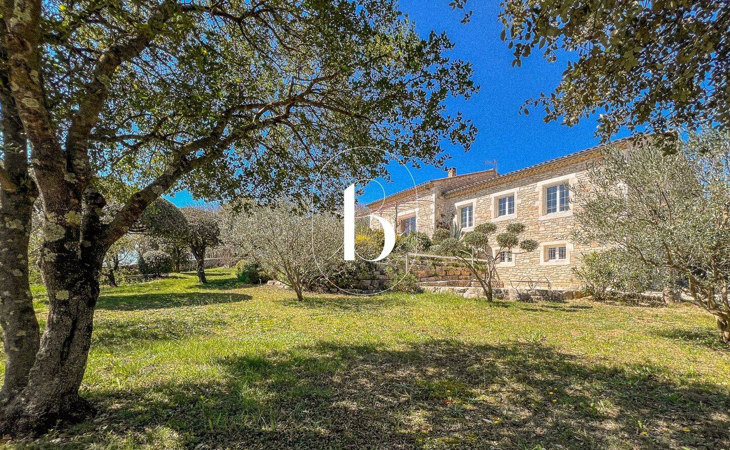Maison à vendre, 147m², ORGNAC L'AVEN