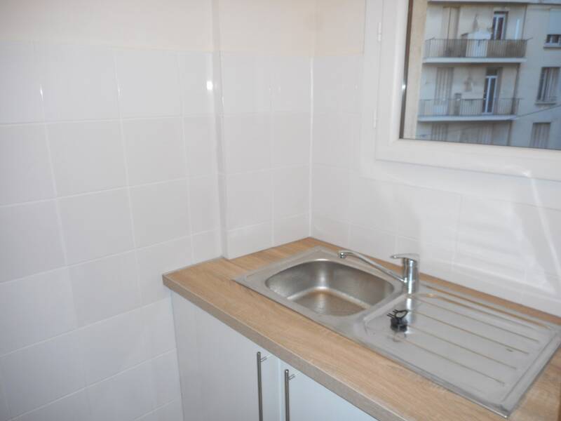 Maison à louer, 24m², MARSEILLE 4E