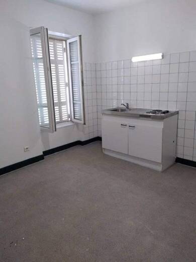 Appartement à louer 360 € 2 pièces 1 chambre 29 m² Chasseneuil-sur-Bonnieure 16260