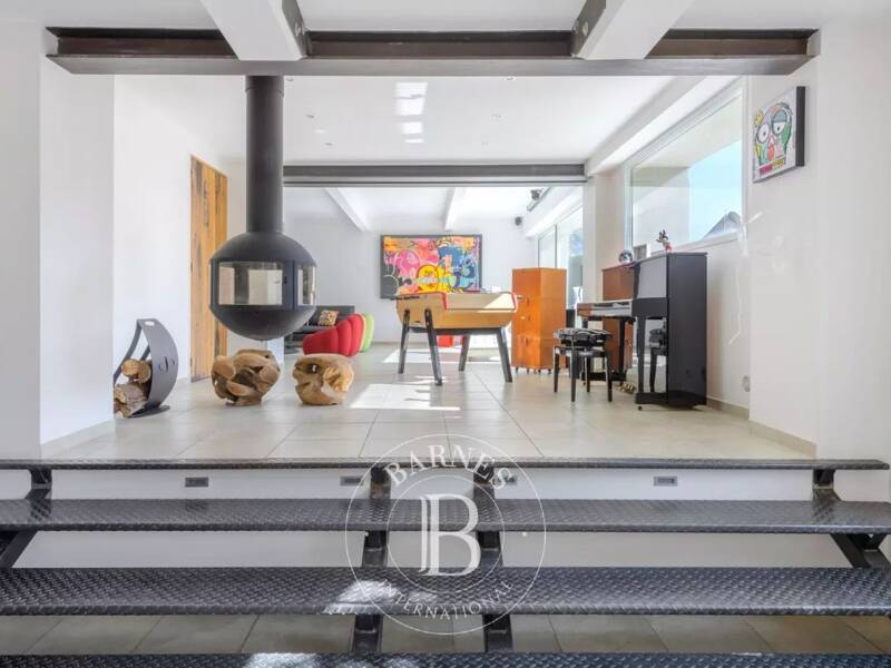 Maison à vendre, 371m², MARSEILLE 13E