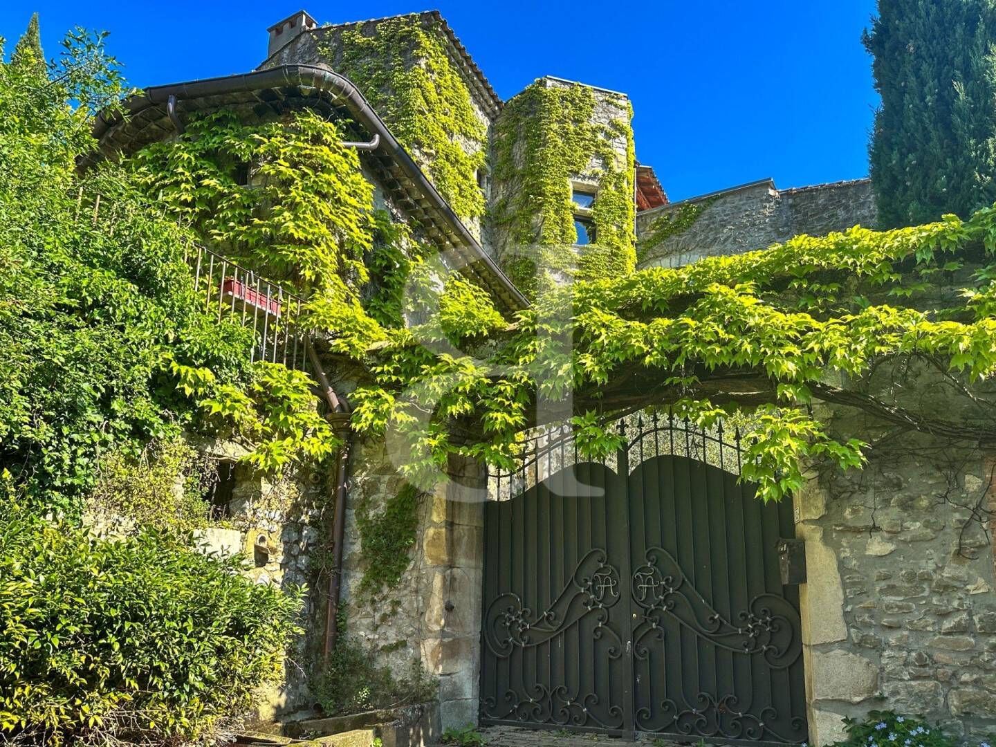 Maison à vendre, 337m², LA BEGUDE DE MAZENC