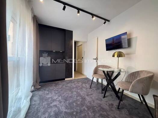 Appartement à louer 1 500 € 1 pièce 17,3 m² 6ème étage dès le 06/09/2025 Beausoleil 06240