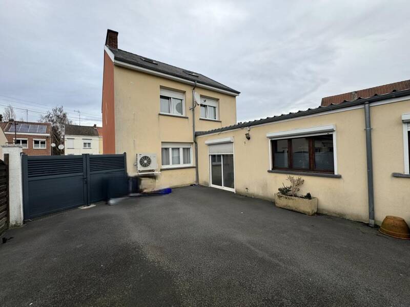 Maison à vendre, 140m², QUIEVRECHAIN