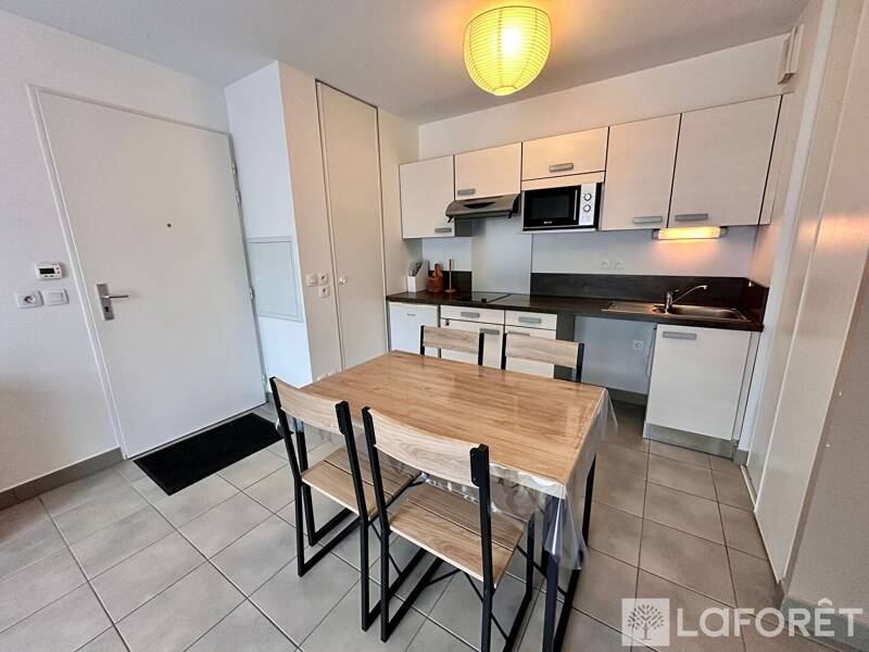 Maison à louer, 36m², SAINT JEAN D'ILLAC