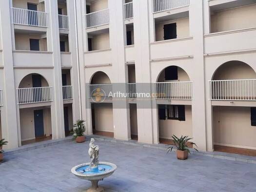 Appartement à louer 820 € 2 pièces 1 chambre 40,2 m² 1er étage Saint Aygulf Fréjus 83370