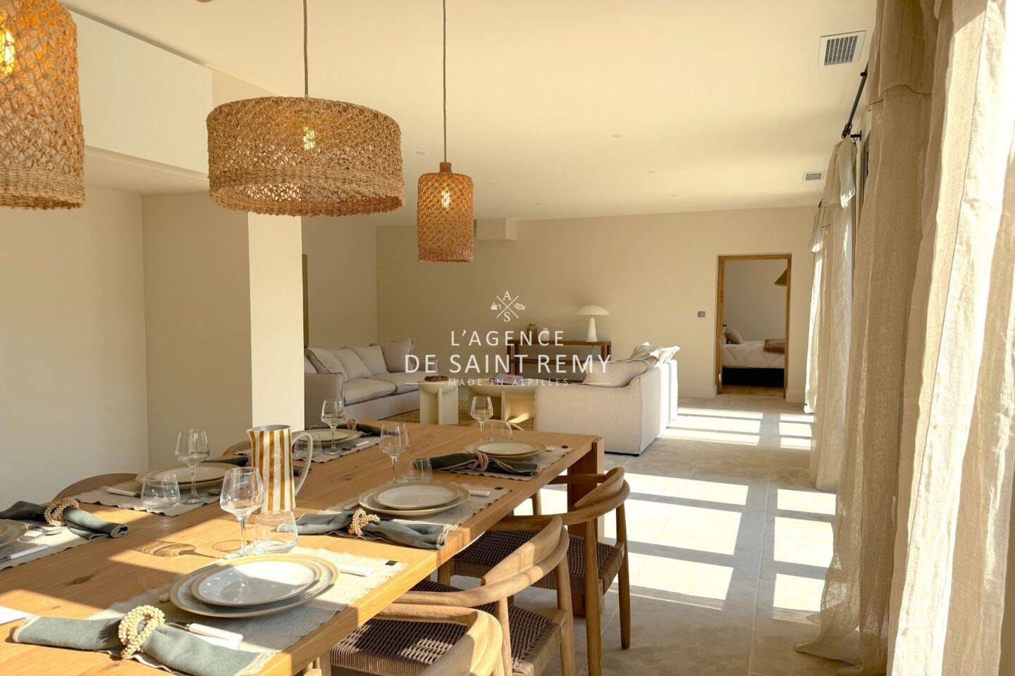 Maison à vendre, 187m², MAUSSANE LES ALPILLES