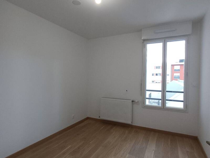 Maison à louer, 77m², LYON 8E