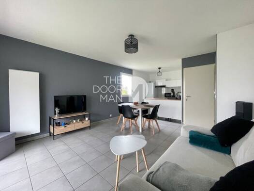 Appartement à vendre 157 400 € 2 pièces 1 chambre 45 m² Étage 1/2 Les Moutiers-en-Retz 44760