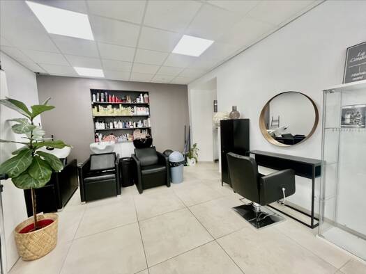 Local commercial à louer 2 430 € 118 m² de surface de vente Centre Ville-Charles III Nancy 54000