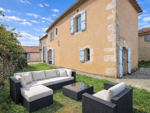 Maison à vendre 102 000 € 5 pièces 2 chambres 99 m² 229 m² de terrain Nord Condom 32100